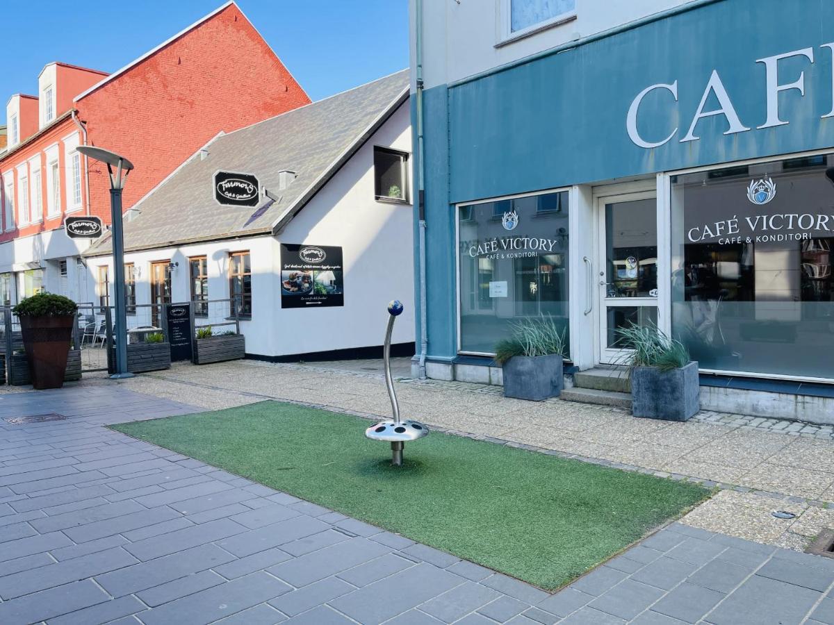 Aday - Charming Apartment In The Pedestrian Street Of Frederikshavn Exterior photo